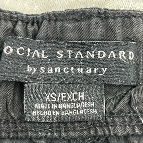 Social Standard by Sanctuary xs shorts washed black Fortune 100% Lyocell pockets - Picture 6 of 10